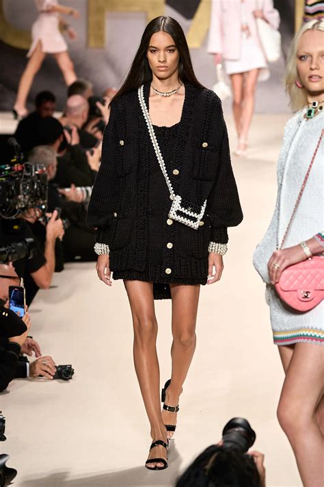 chanel schneekugel 2022|chanel's nostalgic runway 2022.